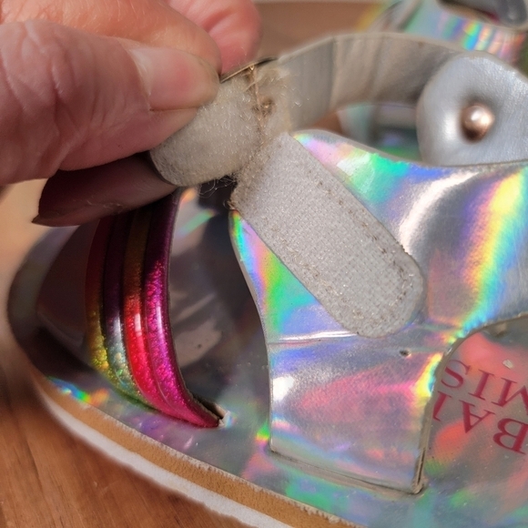 Badgley Mishka Iridescent Multi Color Rainbow Sandals Toddler Size 5 - Picture 13 of 17